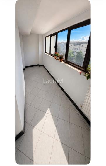 Proprietar PF vand apartament cu 4 in camere, situat in zona Arena Mall.