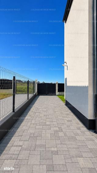 Apartament cu 4 camere în Sânpetru