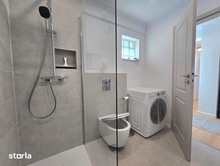 Apartament cu 3 camere semidecomandat în Victoriei