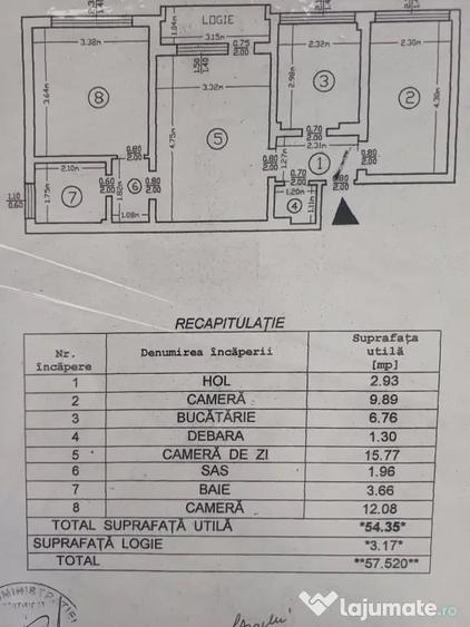 Apartament cu 3 camere semidecomandat în Splai Bahlui