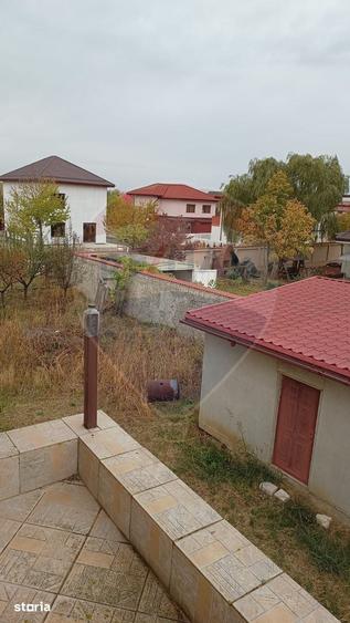 Casă cu 5 camere cu Teren 570 Mp în Balotești