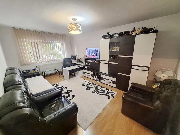 Apartament cu 3 camere decomandat în Fabric