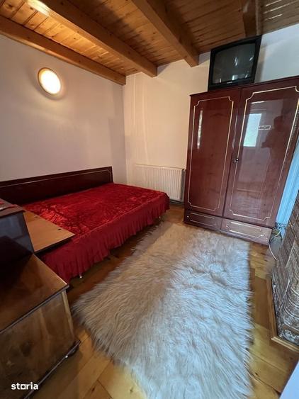 Casă cu 4 camere în Corbșori