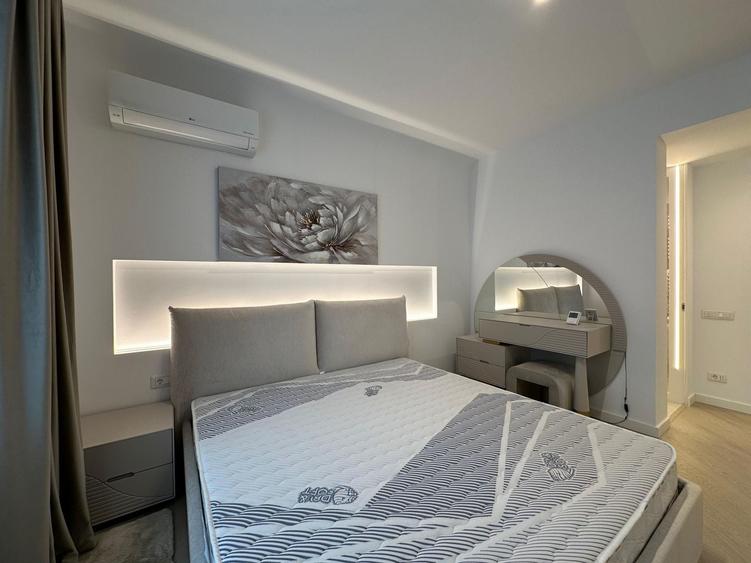 Apartament cu 3 camere decomandat, mobilat în Pipera