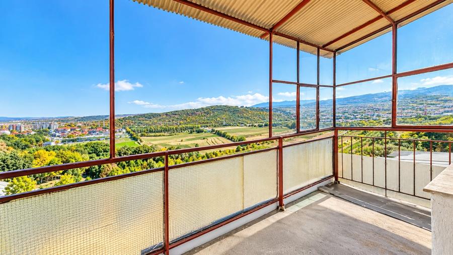 Apartament cu 2 camere semidecomandat, mobilat în Gheorgheni