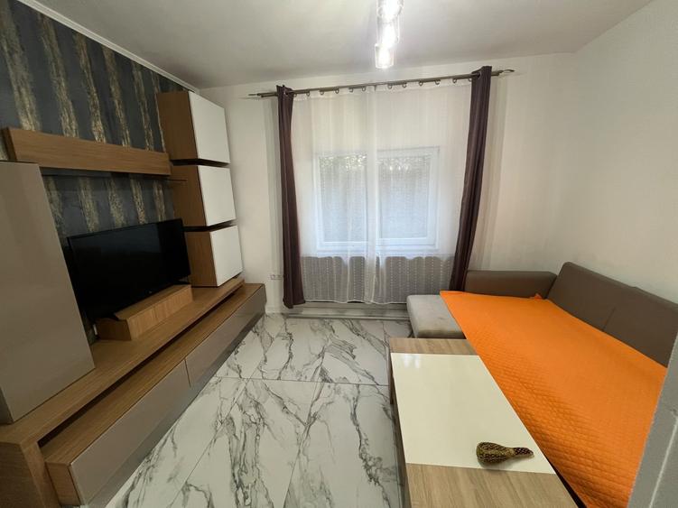 Casă individuală cu 3 camere cu Canalizare în Semicentral