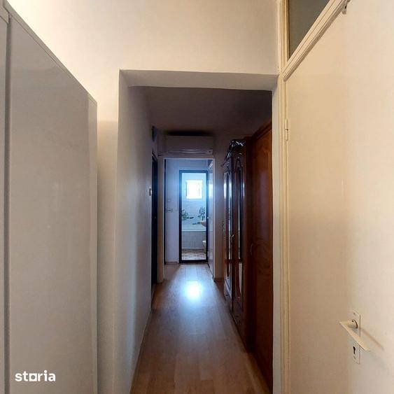 Apartament cu 3 camere decomandat, mobilat în Micro 17