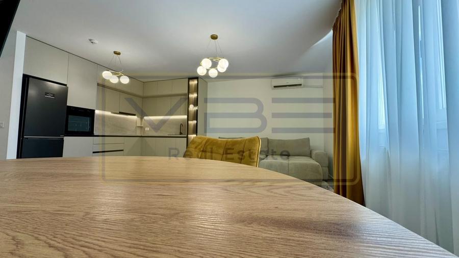 Apartament cu 2 camere semidecomandat, mobilat în Frumoasa