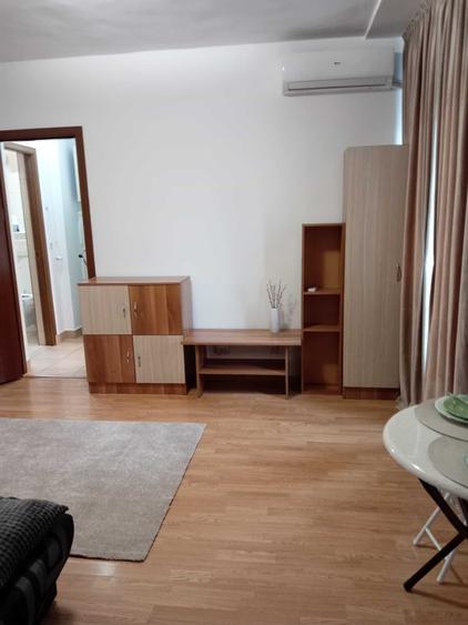 Apartament cu 2 camere în Olteniței
