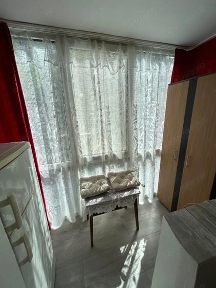 Apartament cu 3 camere decomandat în Dacia