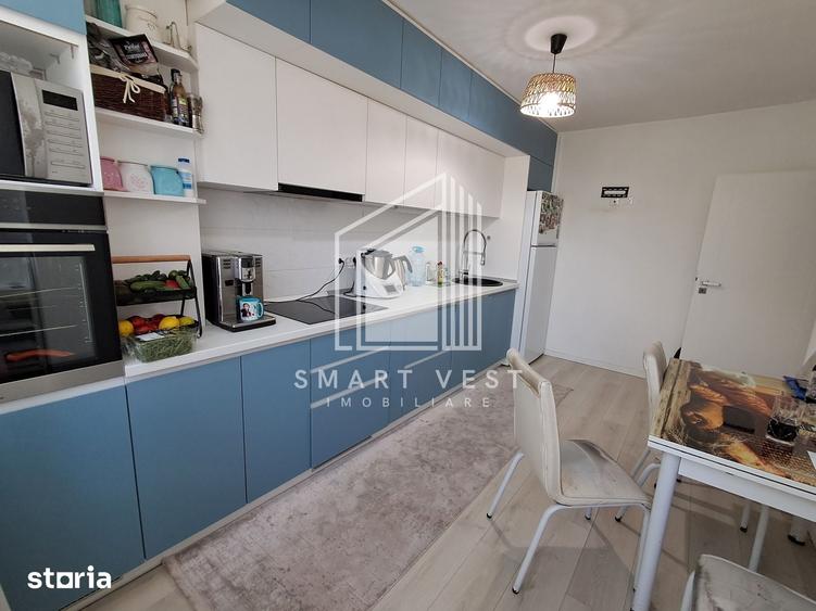 Apartament cu 5 camere semidecomandat în Central