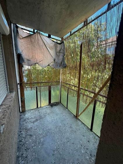 Apartament decomandat 3 camere , zona Decebal - 7