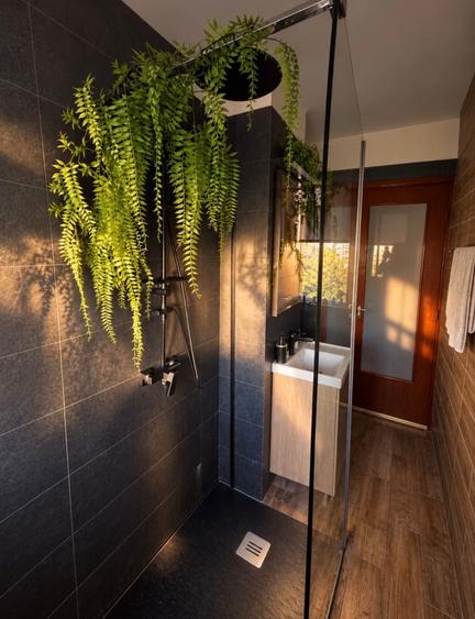 Apartament cu 2 camere semidecomandat, mobilat în Tineretului