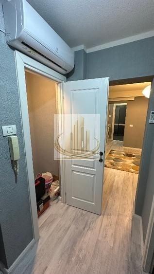 Apartament cu 2 camere semidecomandat, mobilat în Take Ionescu