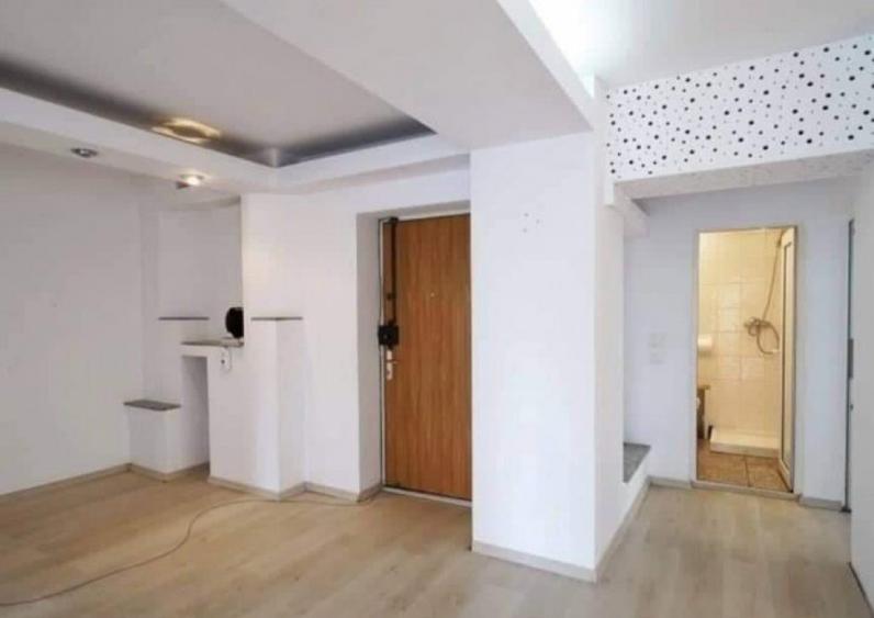 Apartament cu 3 camere decomandat în Unirii