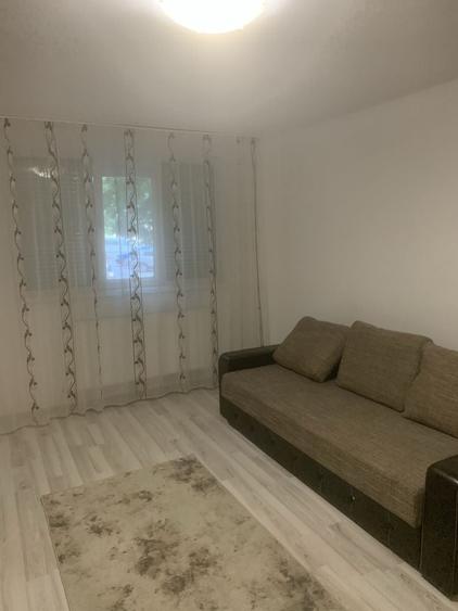 Garsonieră decomandată în Luminiș