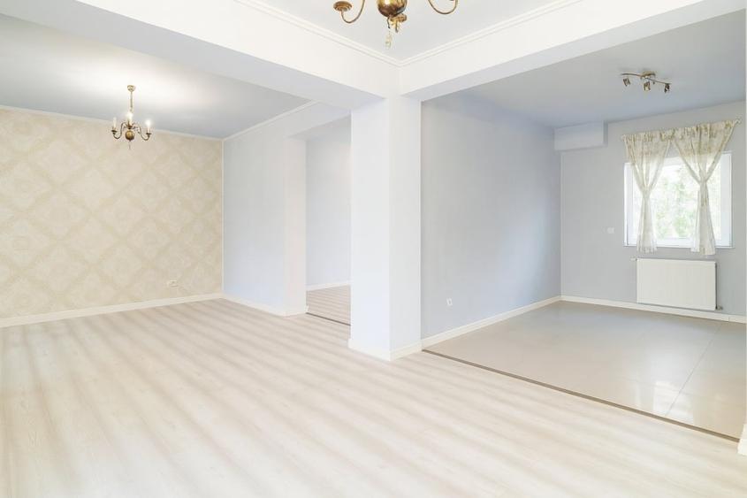 Duplex cu 5 camere cu Canalizare în Pipera