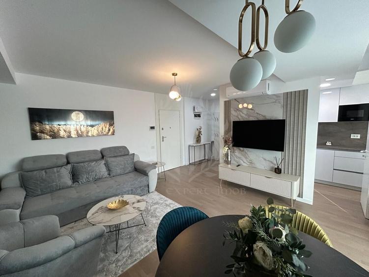 Apartament cu 2 camere decomandat în Central