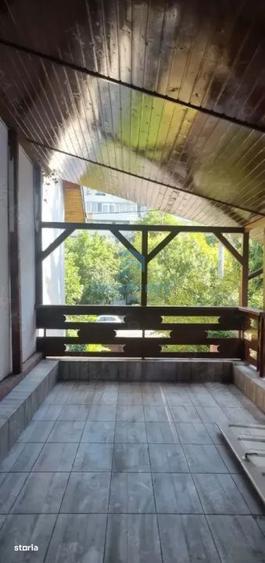 Casă cu 5 camere cu Teren 250 Mp în 1 Mai