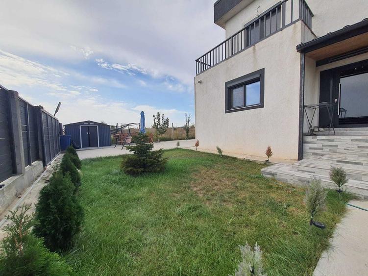 Casă cu 4 camere în Agigea