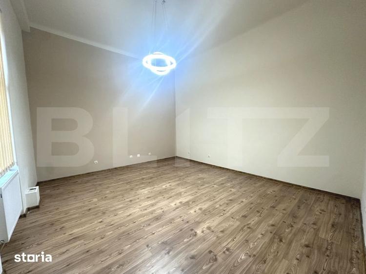 Spațiu comercial, de 52 mp, în Central