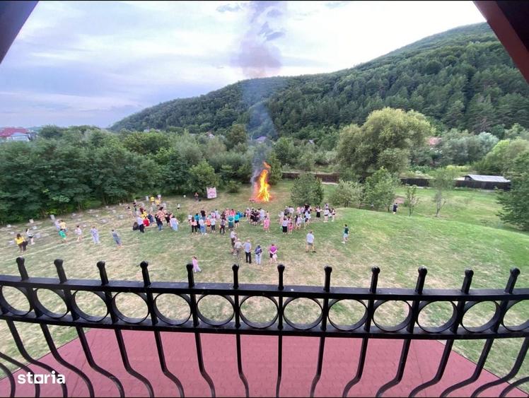 Casă cu 4 camere în Central
