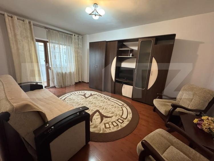 Apartament cu 2 camere decomandat, mobilat în Decebal