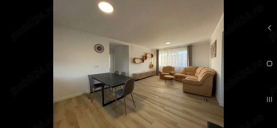 Apartament cu 3 camere decomandat în Borhanci