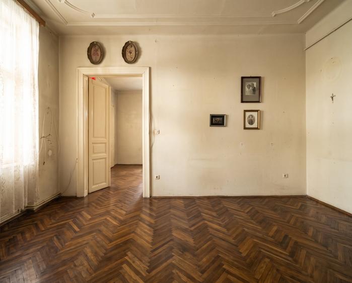 Apartament cu 2 camere semidecomandat în Horea