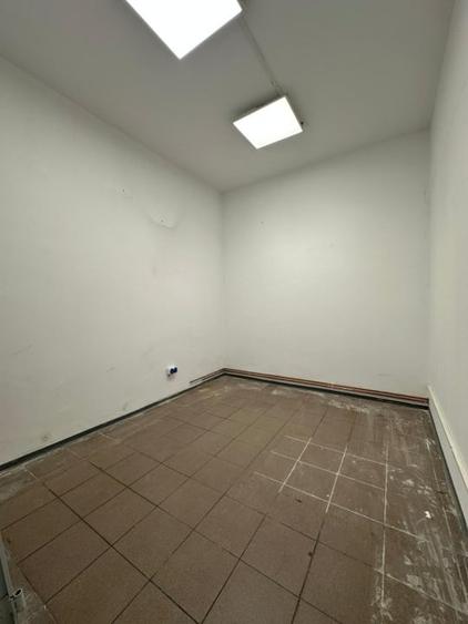 Spațiu comercial, de 150 mp, în Săsar