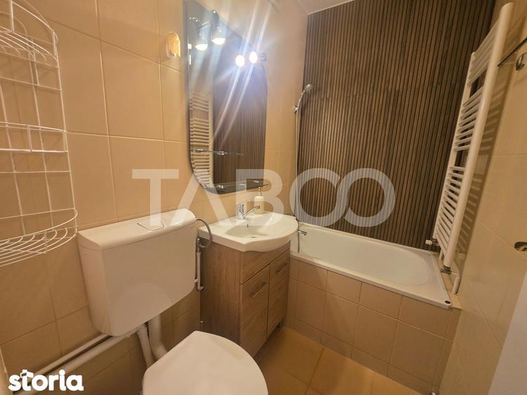Apartament cu 3 camere semidecomandat, mobilat în Mihai Viteazul