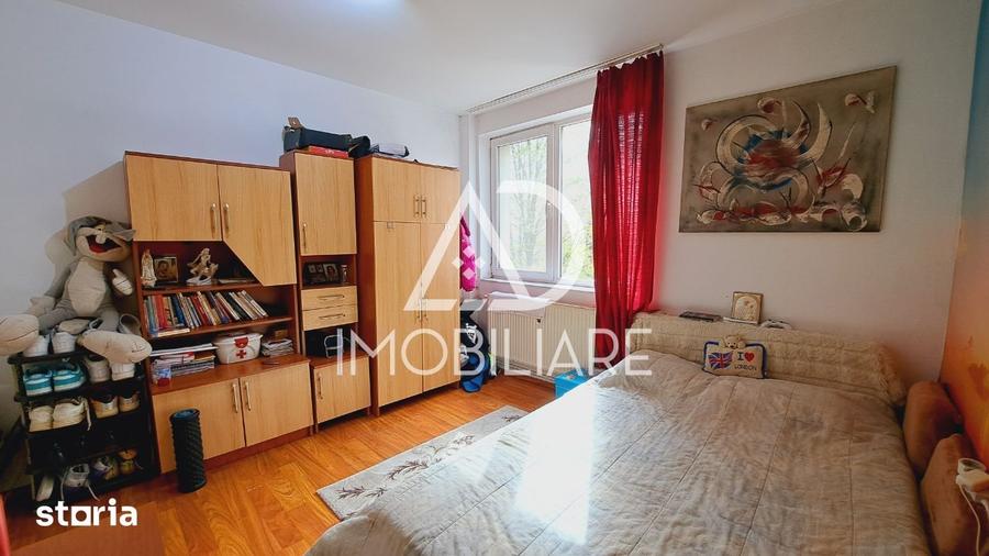 Apartament cu 3 camere semidecomandat în Central