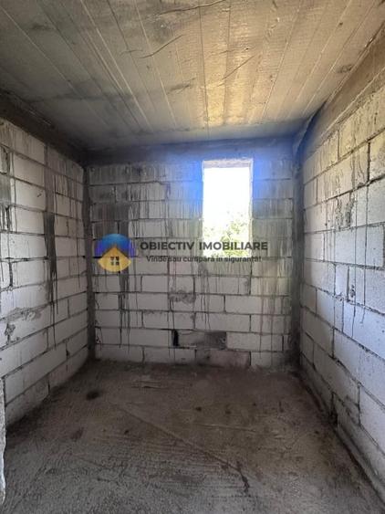 Casă individuală cu 5 camere cu Teren 1688 Mp în Pângărăcior