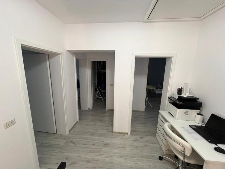 Duplex cu 4 camere cu Canalizare în Moșnița Veche