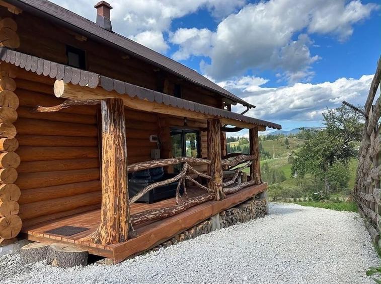 Casă cu 4 camere în Dorna-Arini