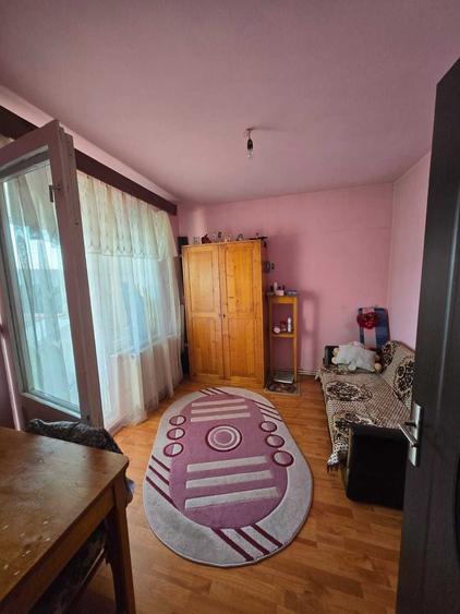 Apartament cu 3 camere decomandat în Luduș