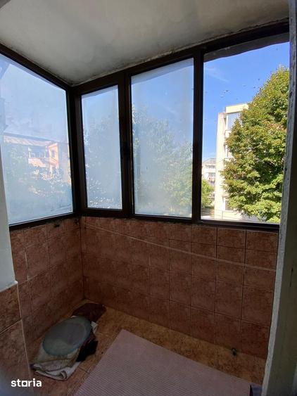 Apartament 2 camere cu centrala la ETAJUL 2, Liceul PTTR - 15