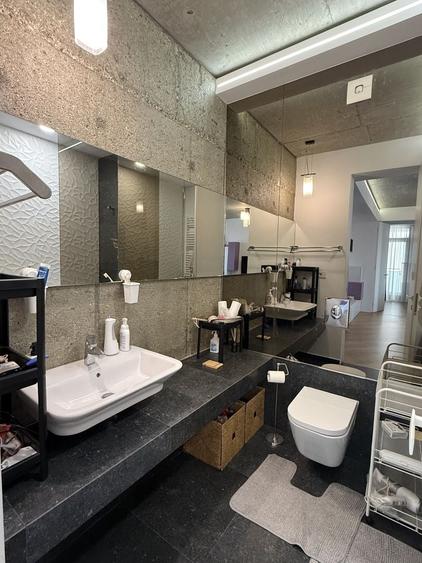 Apartament cu 2 camere semidecomandat, mobilat în Barbu Văcărescu