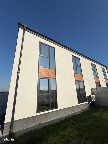 Casă cu 4 camere cu Teren 407 Mp în Ciorogârla