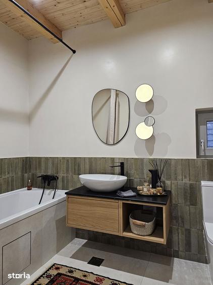 Casă cu 5 camere cu Teren 360 Mp în Central