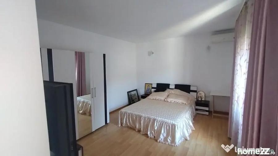 Casă cu 5 camere cu Teren 270 Mp în Tomis Mall