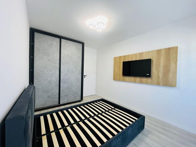 Apartament cu 3 camere decomandat în Hipodrom 3