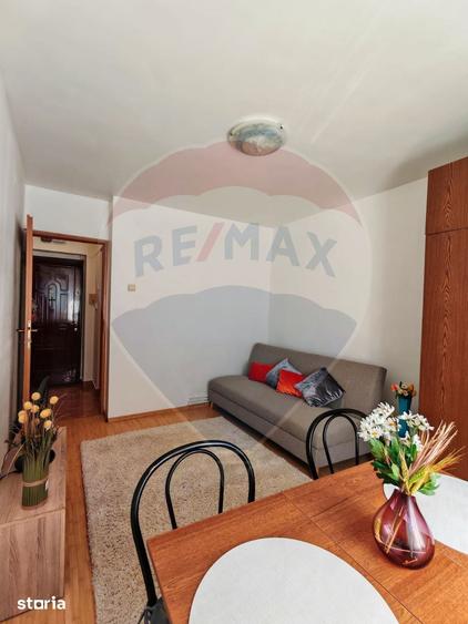 Garsonieră decomandată în Florilor