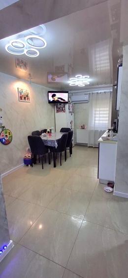 Apartament cu 2 camere decomandat în Sud