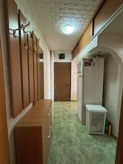 Apartament cu 2 camere, mobilat în Războieni