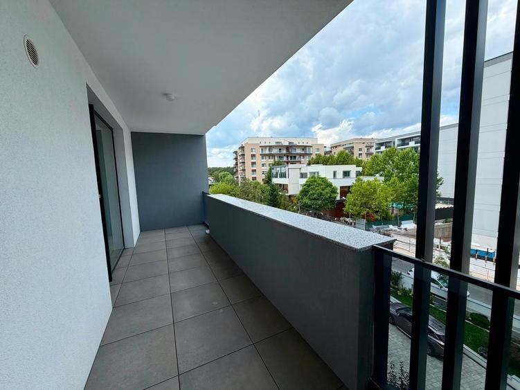 Apartament cu 3 camere în Iancu Nicolae