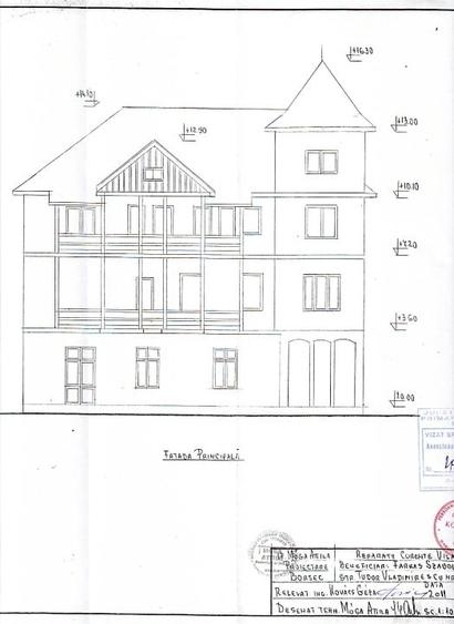 Casă individuală cu 5 camere cu Teren 896 Mp în Central