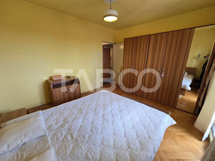 Apartament cu 3 camere decomandat, mobilat în Terezian