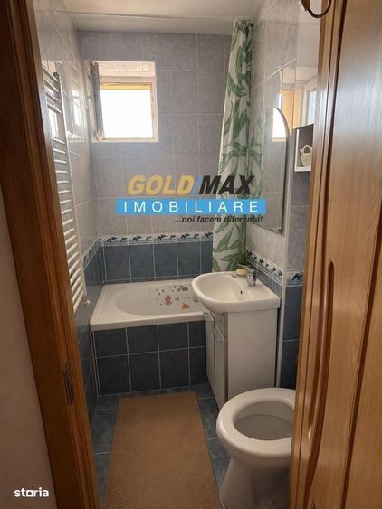 Apartament cu 3 camere în Craiovei
