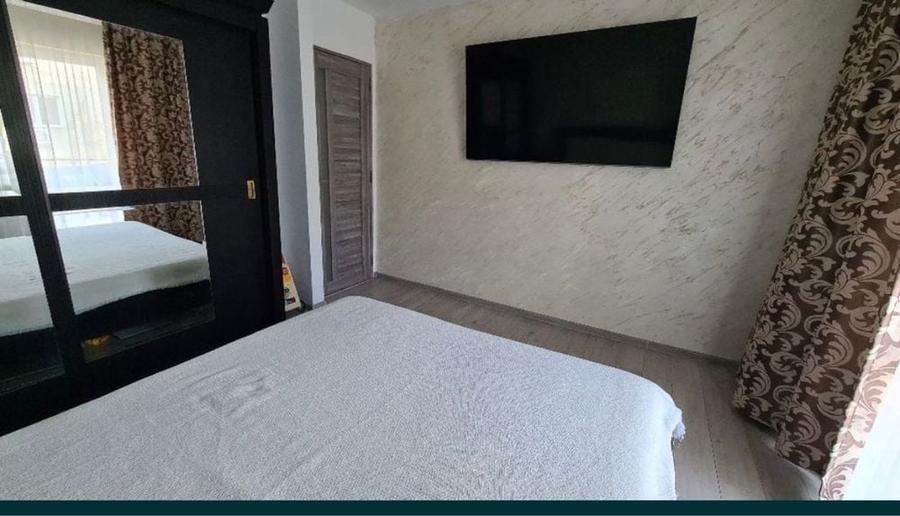 Apartament cu 2 camere decomandat în Exterior Vest
